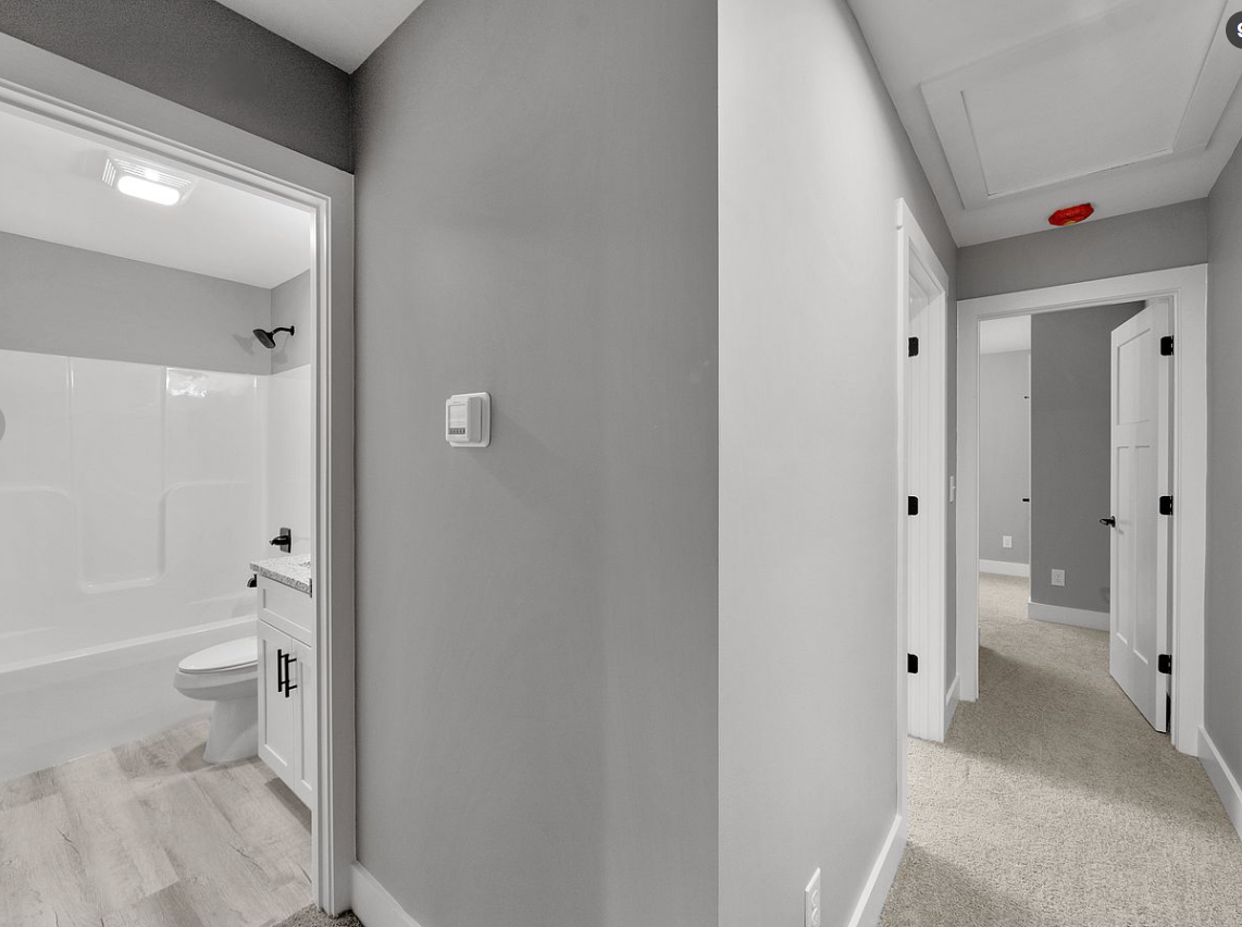 1008 Aviella Ct. - Photo 7 of 8