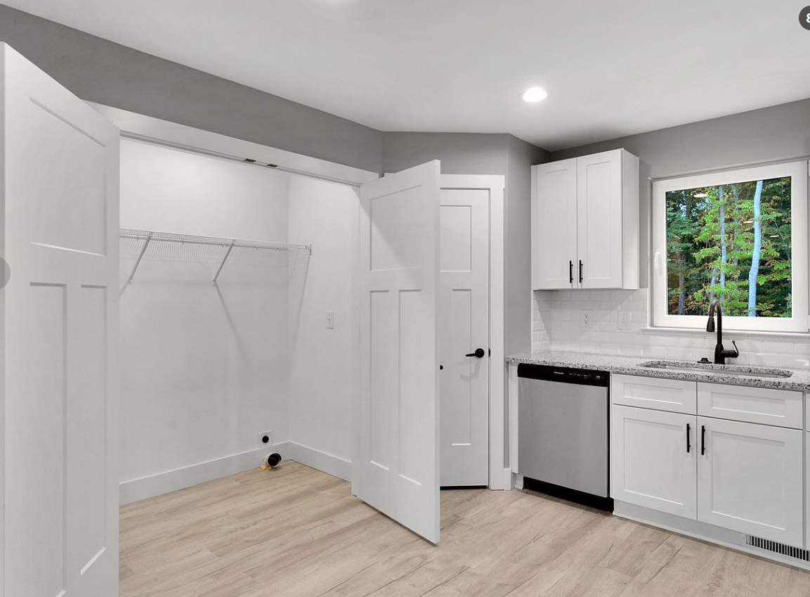 1164 Petes Road - Photo 3 of 8
