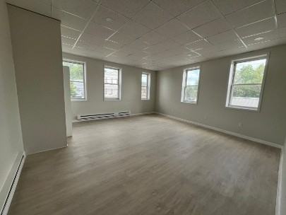 296 Wyoming Avenue - Photo 4 of 10