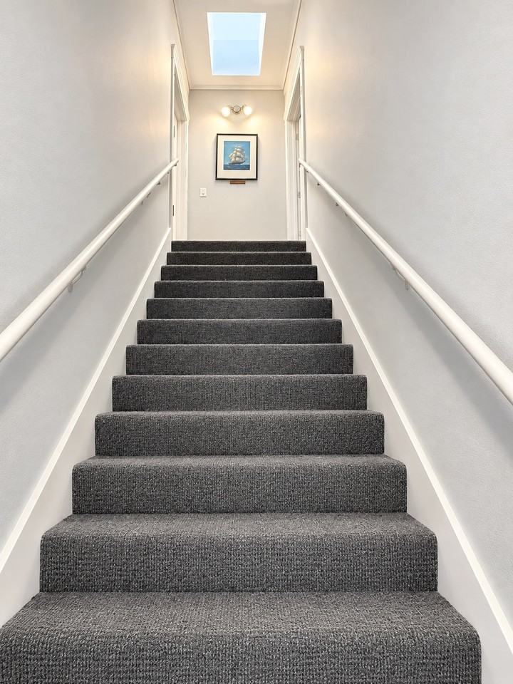 1131 Bella Vista Avenue - Photo 3 of 20