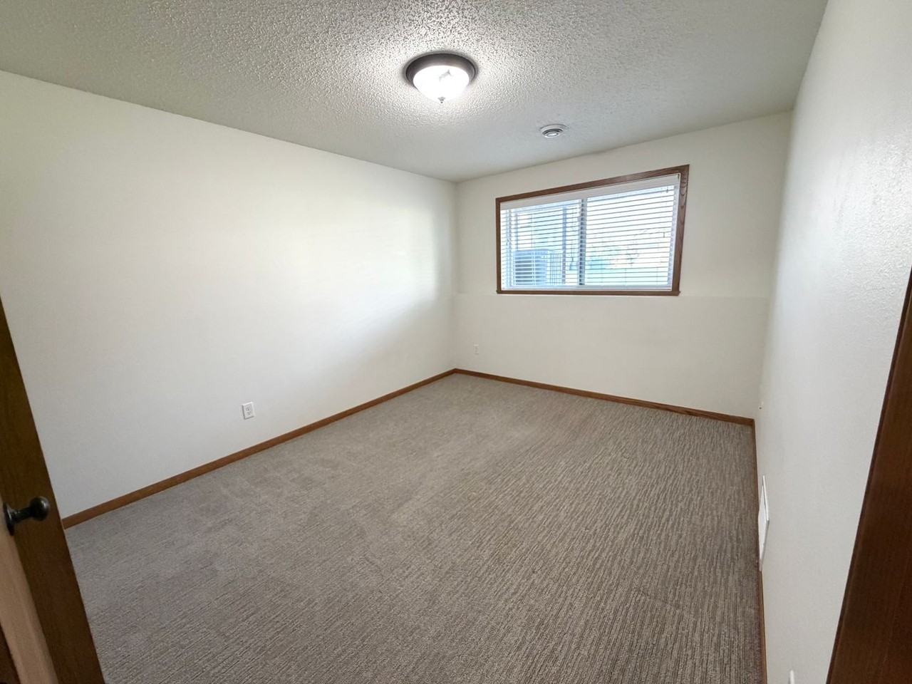 2320 5th St W Apt D - Photo 5 of 19