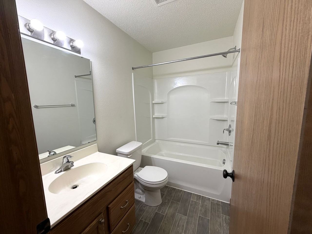 2320 5th St W Apt D - Photo 7 of 19