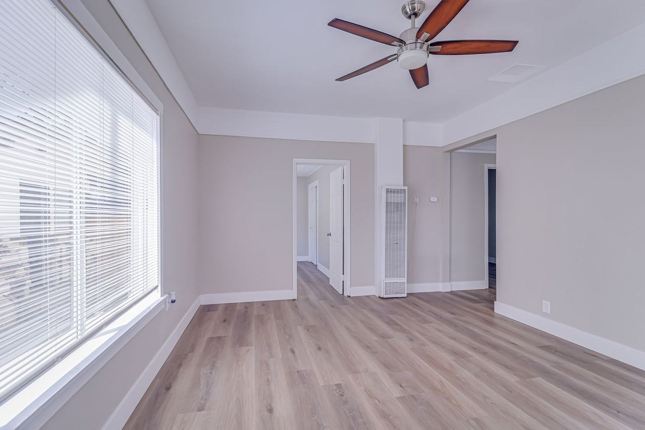 2106 2106 E St - 2106 E St #B - Photo 3 of 14