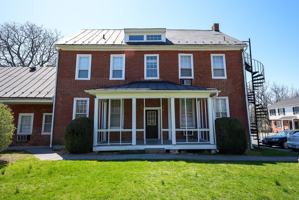 featured image of 3103 3105/3 Shawnee Dr