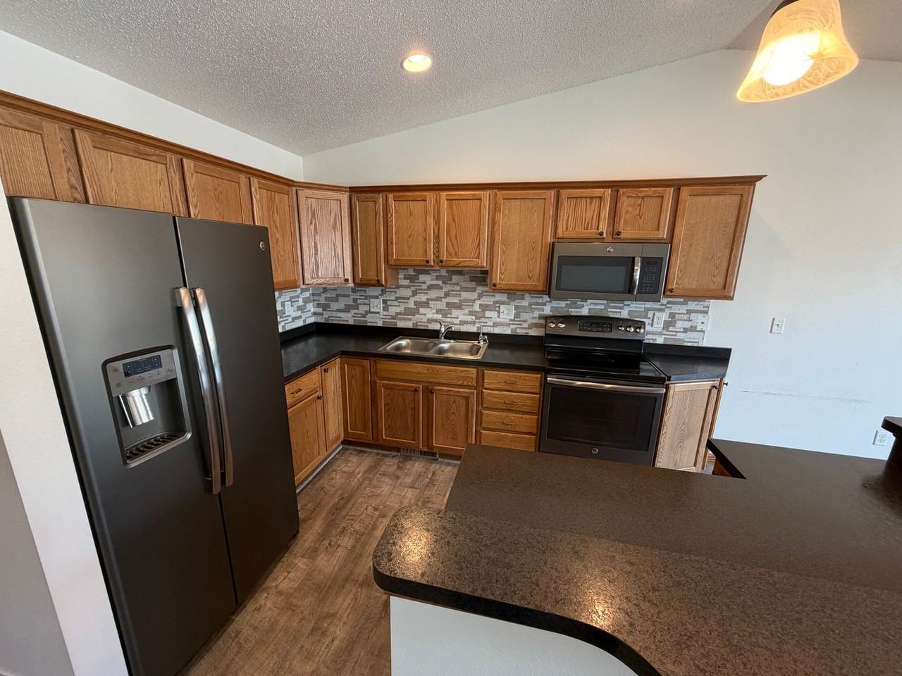2580 5th St W Apt B - Photo 3 of 20