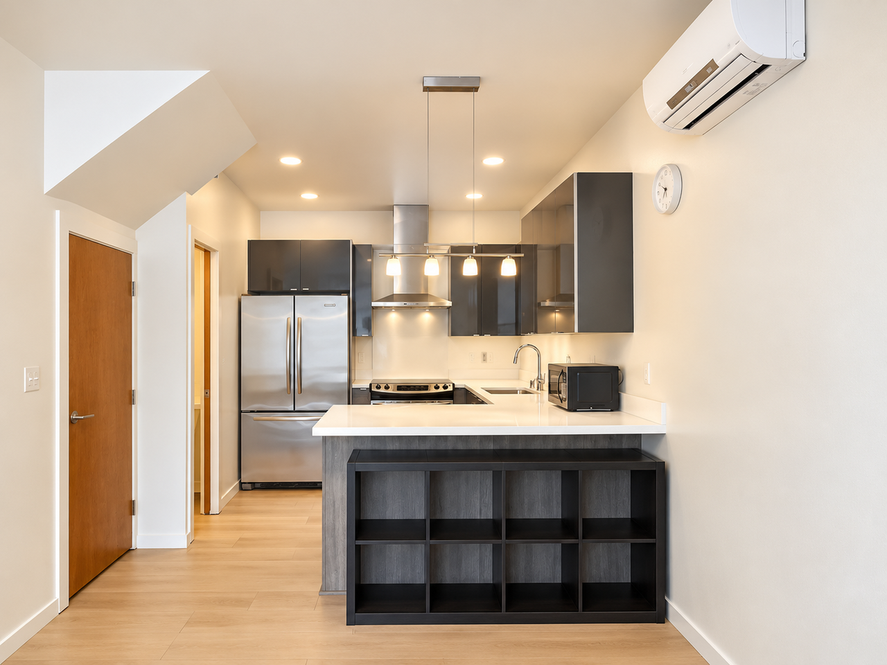 2516 S Dearborn St - Photo 3 of 26