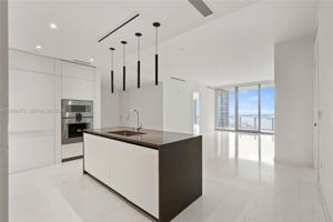 featured image of Biscayne Blvd Way & SE 2nd Ave