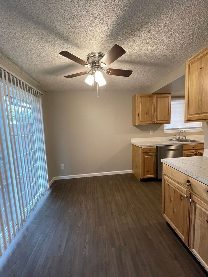 Albany Meadows Apartments - Photo 5 of 50