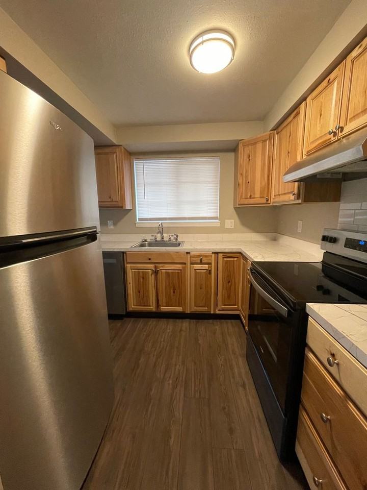Albany Meadows Apartments - Photo 6 of 50