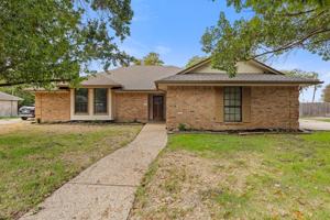 featured image of 209 Bonham Dr