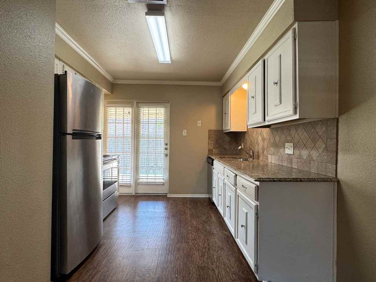 8414 Cambridge Rd #C27 - Photo 4 of 19