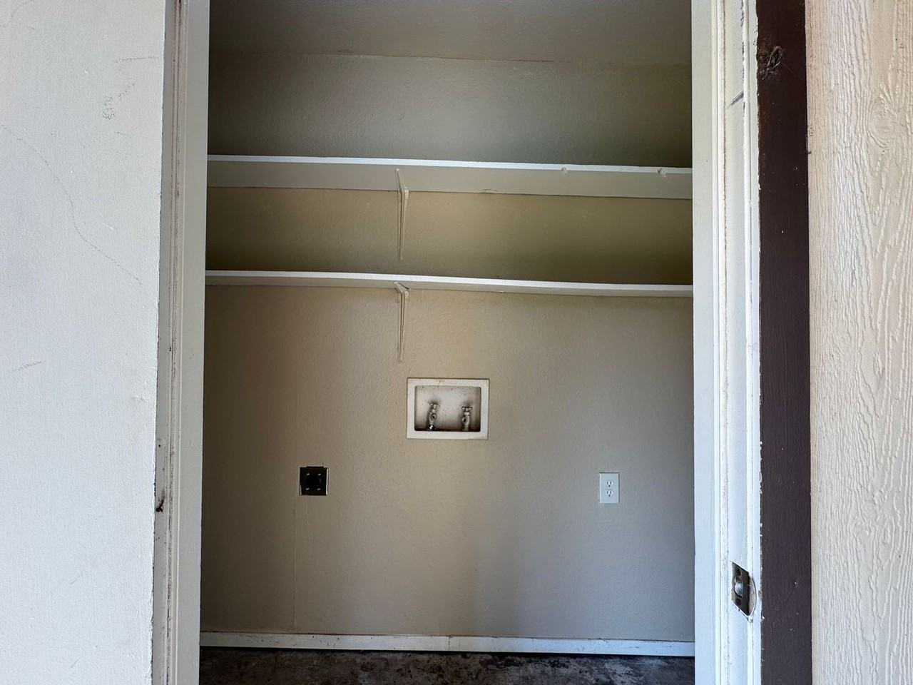 8414 Cambridge Rd #C27 - Photo 7 of 19