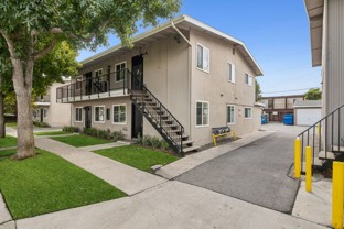 Bland-121 E. Bay Street - Photo 1 of 1