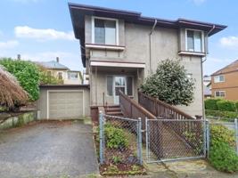 featured image of 615 E Lynn St