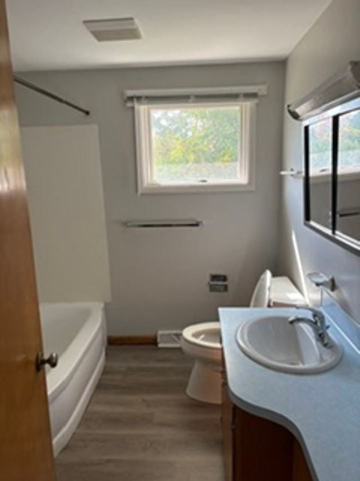 67 Crismore Ave - Photo 6 of 8