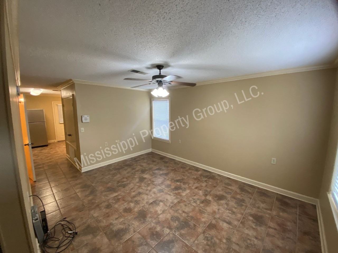 215 Edinburg Way - Photo 2 of 22
