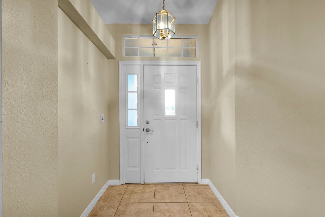 10324 Sw 74th Ter - Photo 2 of 23