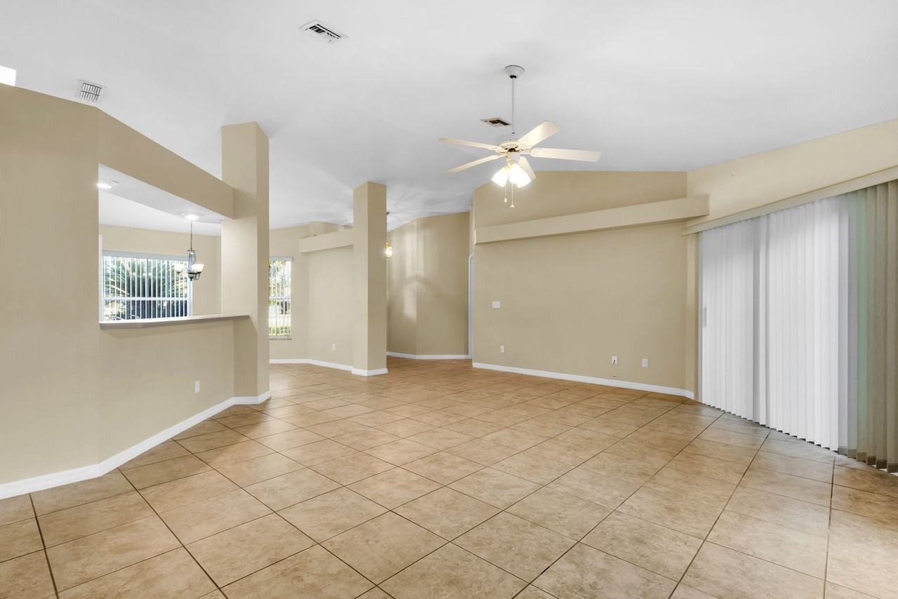 10324 Sw 74th Ter - Photo 4 of 23