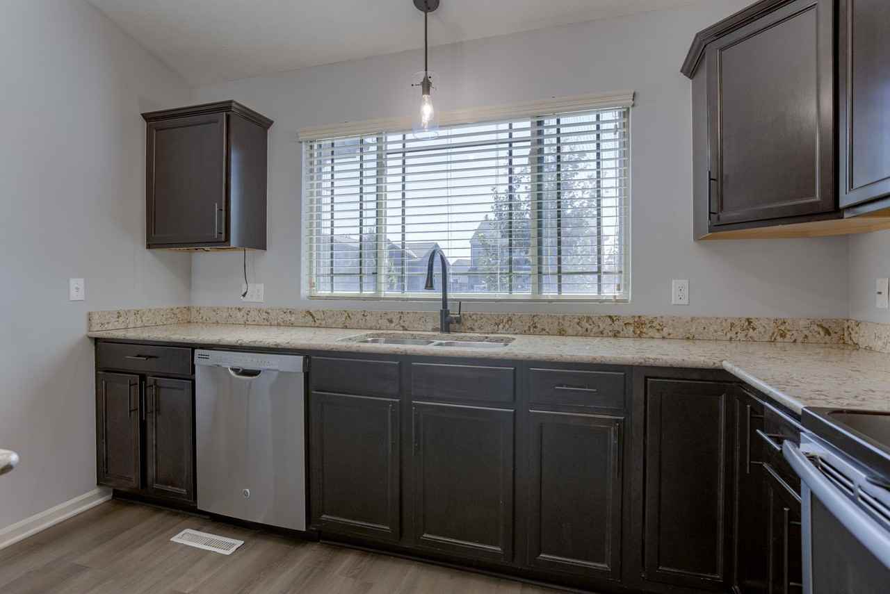 8926 N 159th Ave - Photo 4 of 25