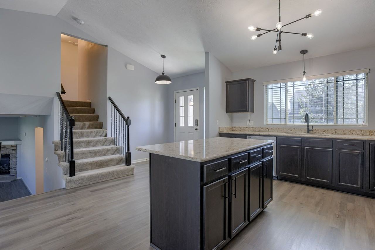8926 N 159th Ave - Photo 6 of 25