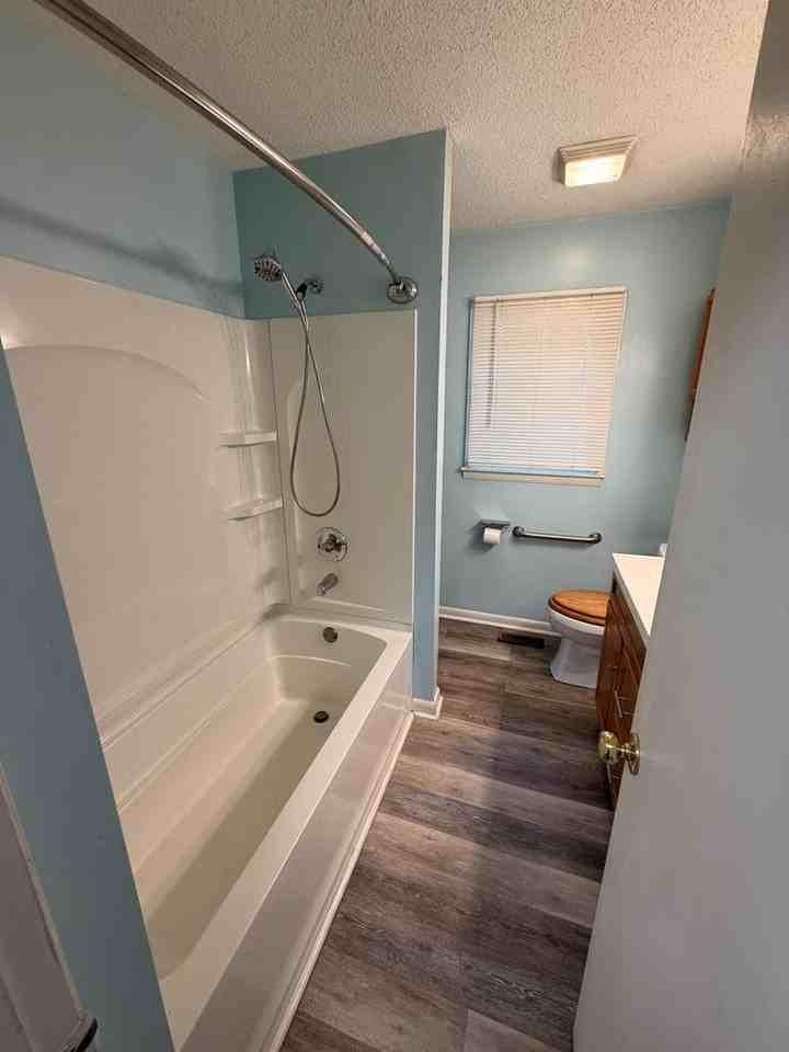 6030 Lexington Dr - Photo 5 of 7