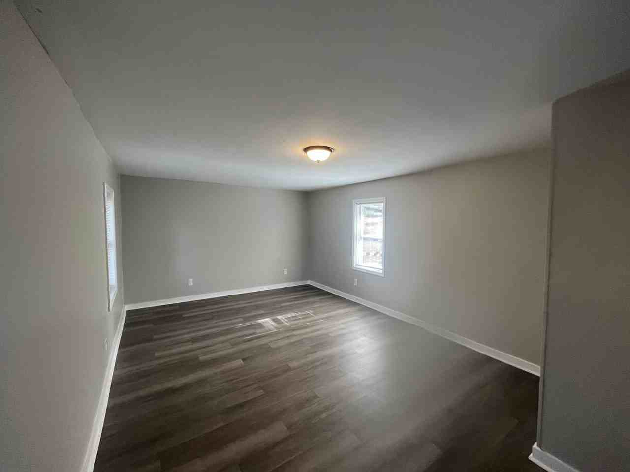 2616 Marion St - Photo 5 of 19