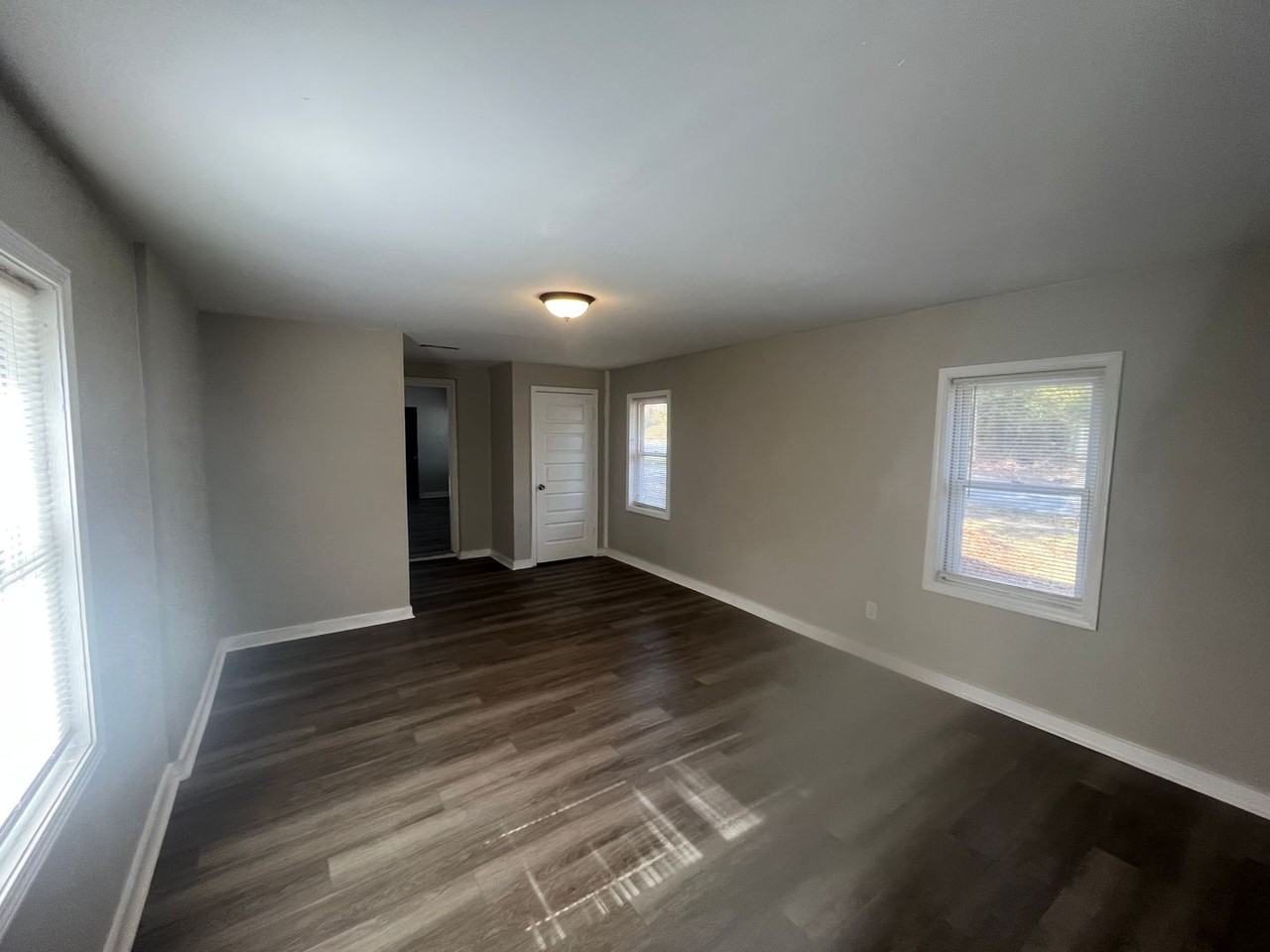 2616 Marion St - Photo 6 of 19