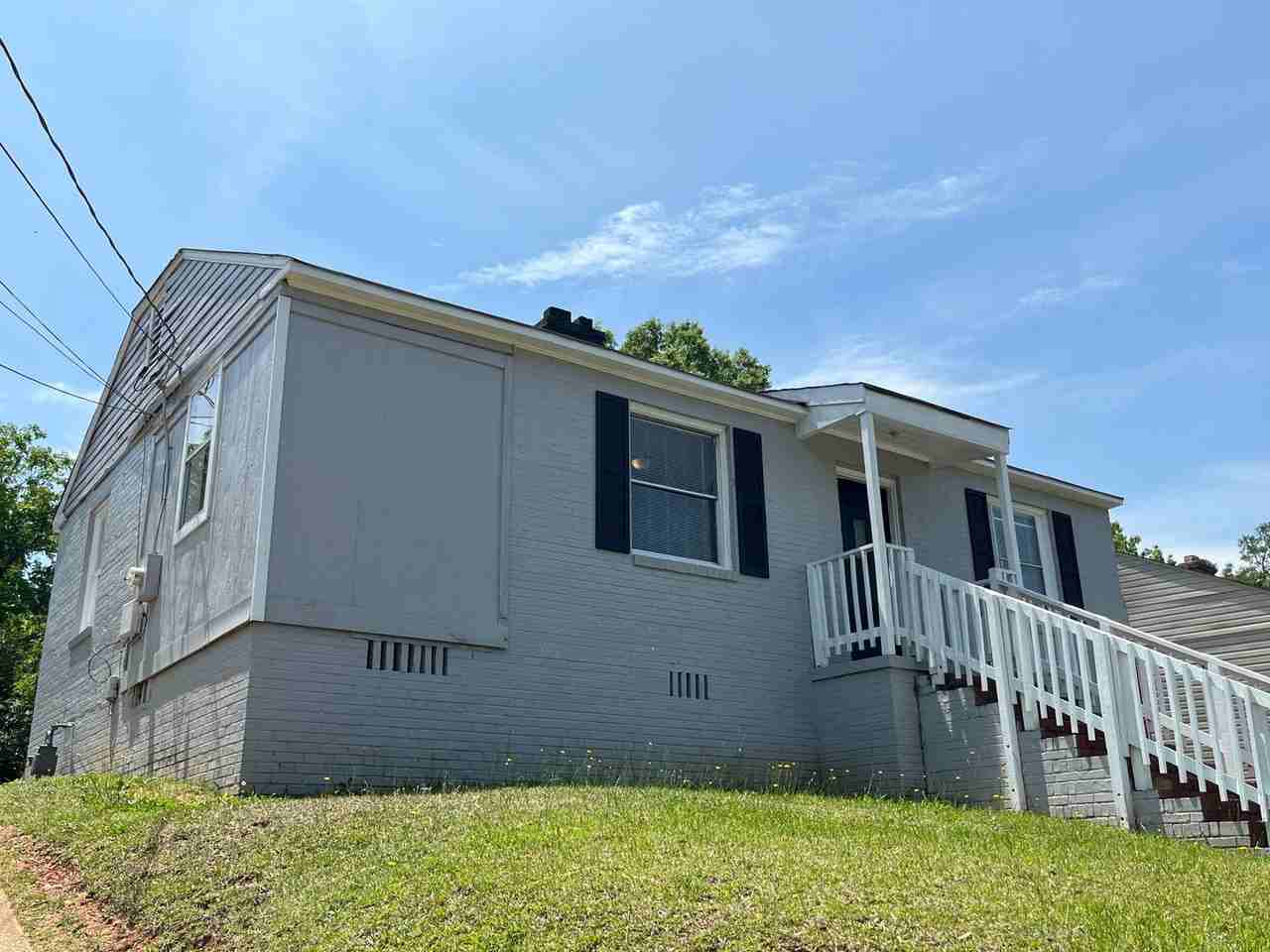 52 Mathews St - Photo 3 of 22