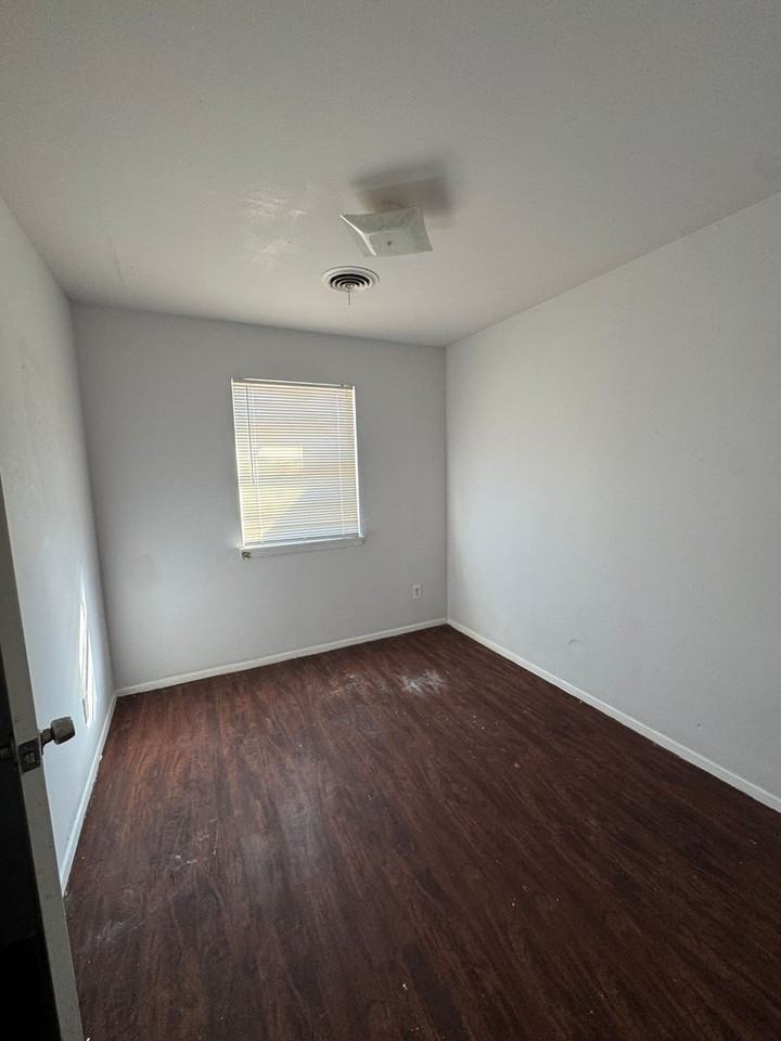 1207 Mimosa Ln - Photo 6 of 10