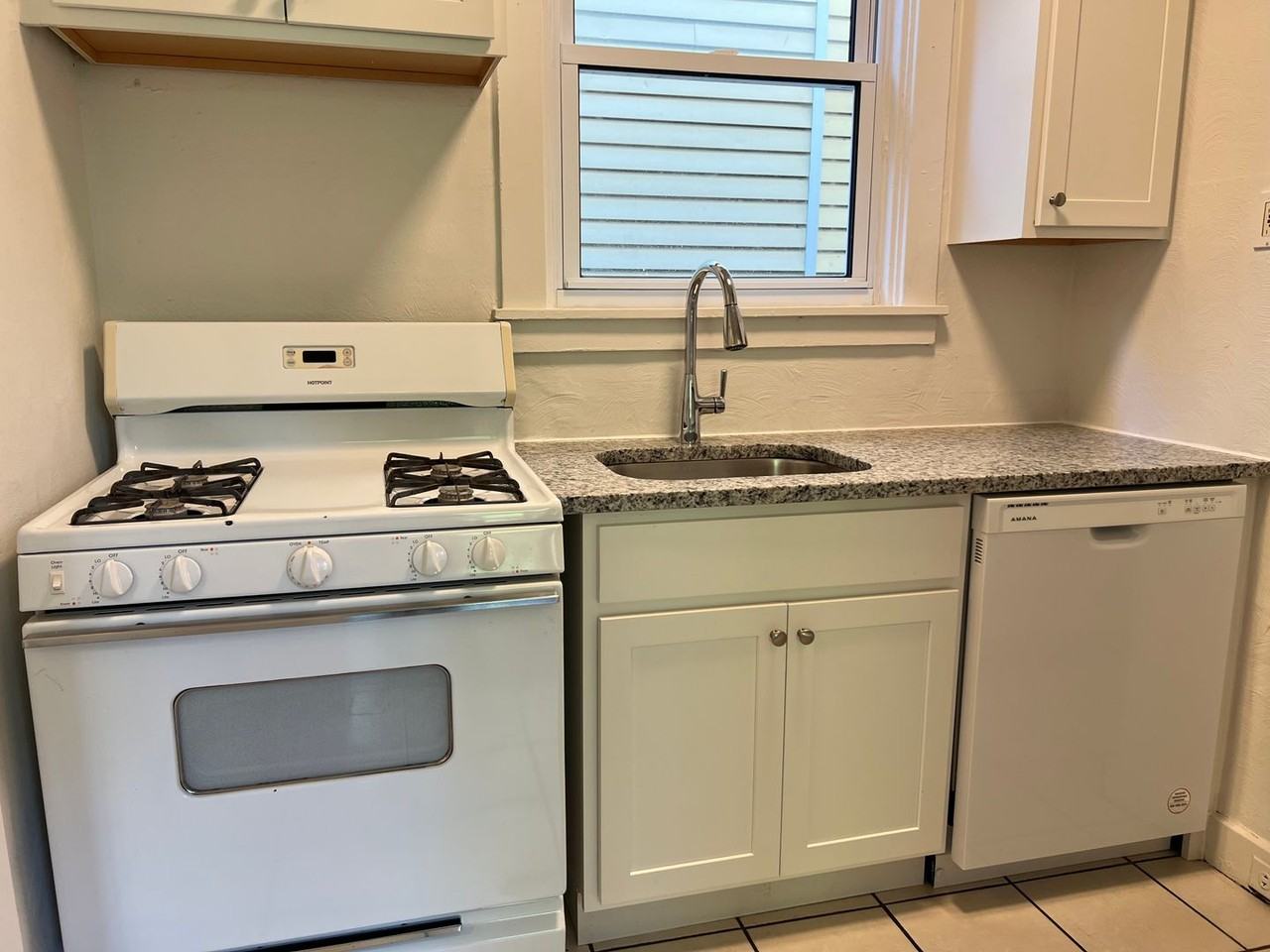 4703 Maripoe St - Photo 2 of 12