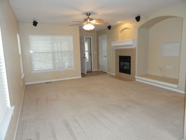 9660 E 113th Ave - Photo 3 of 23