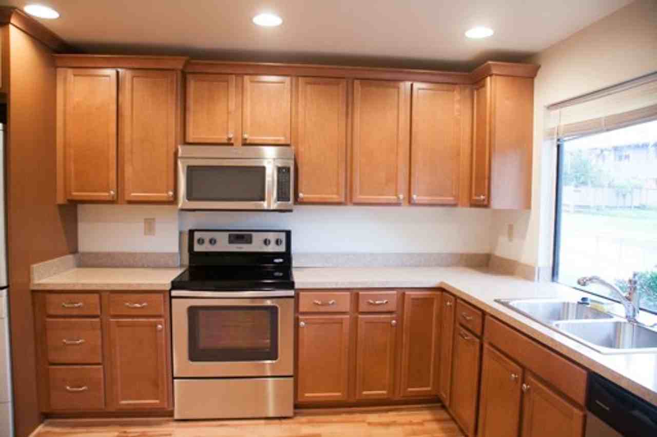 107 Woodlake Dr - Photo 2 of 9