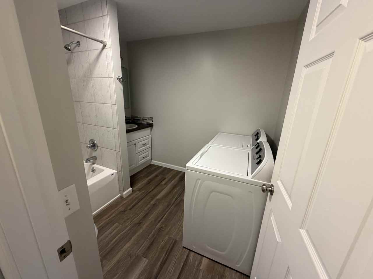 608 E Haley St - Photo 5 of 8