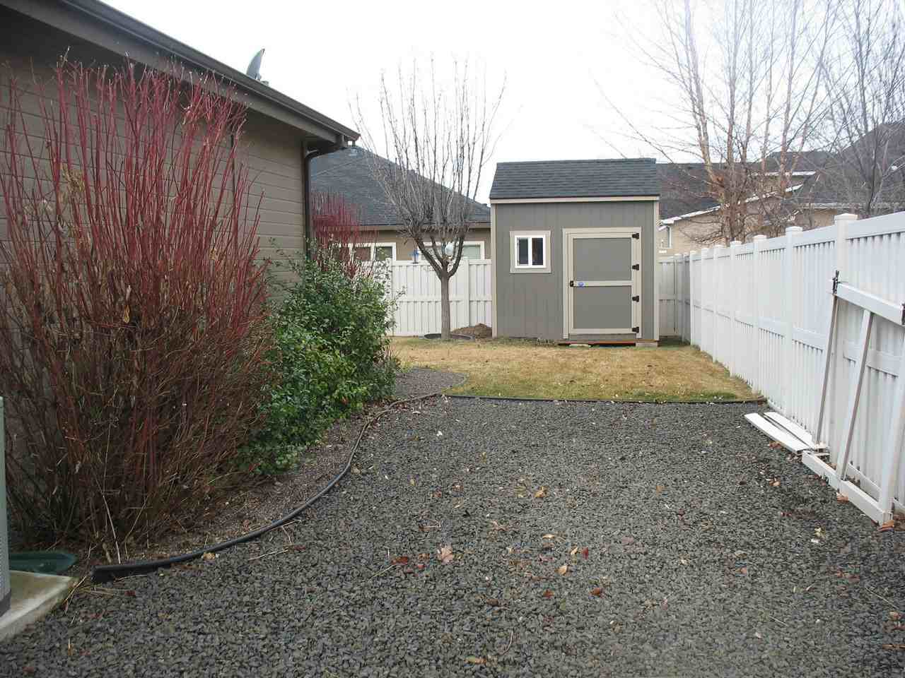 4053 N Brooksburg Pl - Photo 6 of 23