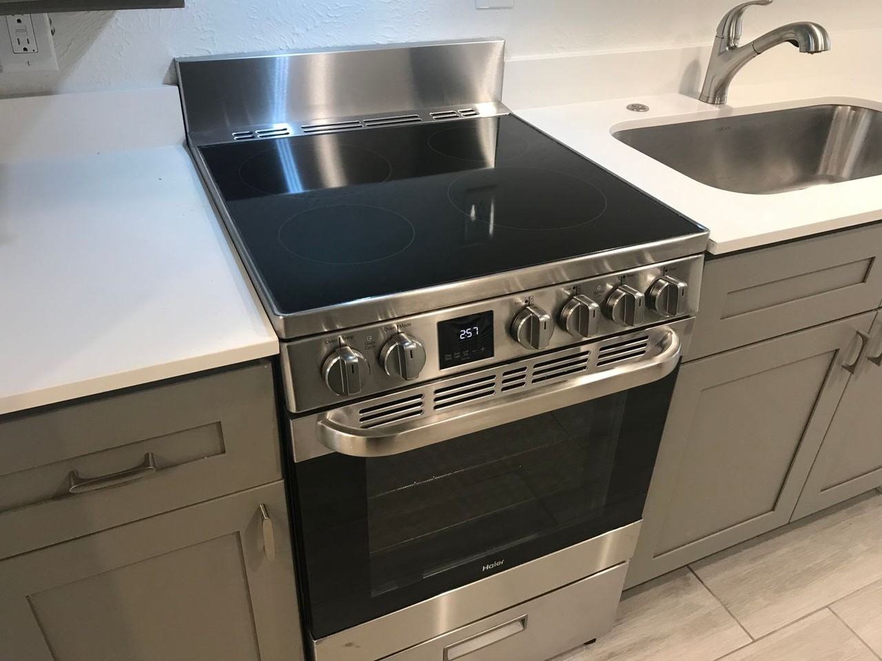 3229 S Lincoln St #B - Photo 4 of 23