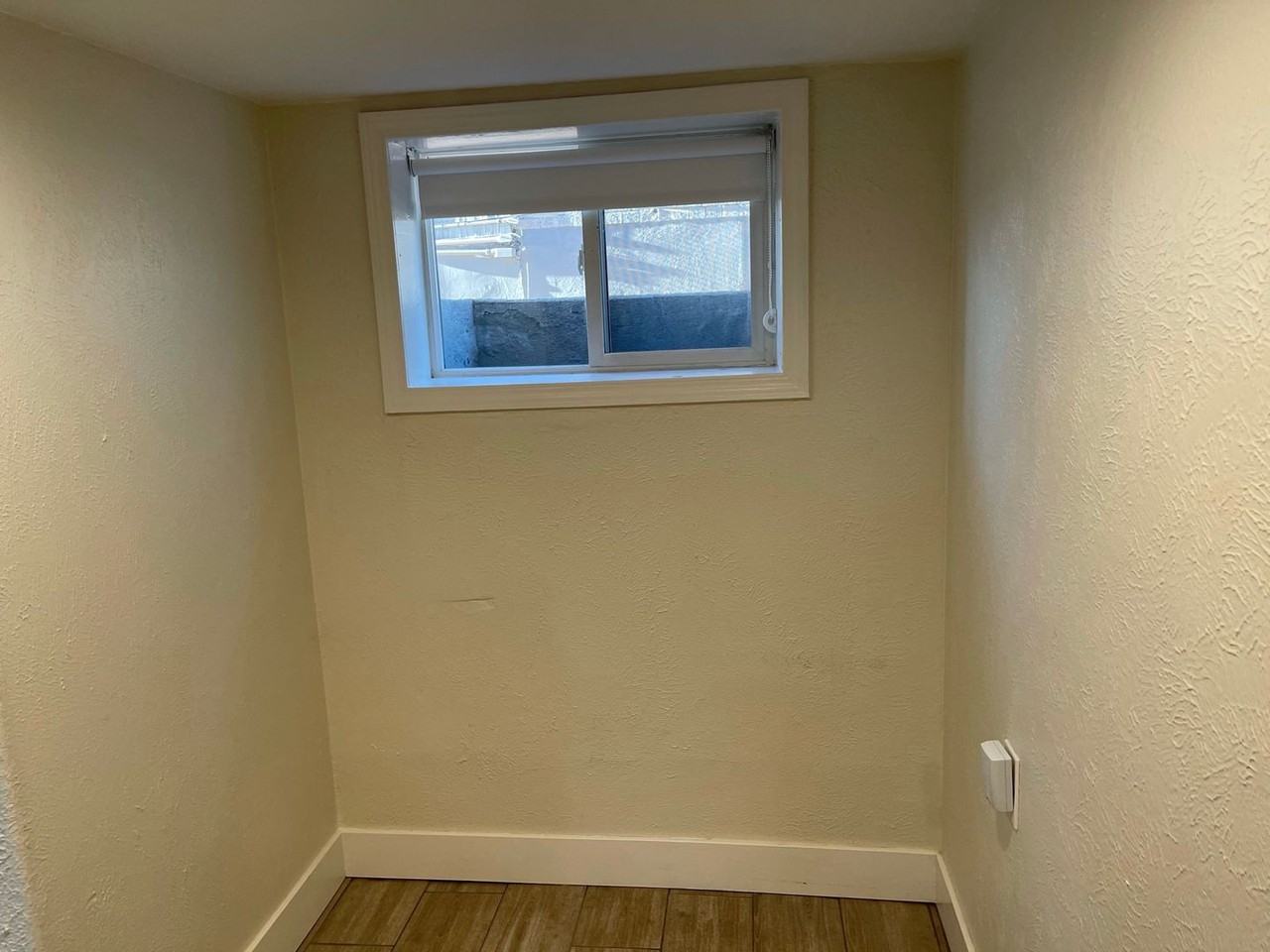 3229 S Lincoln St #B - Photo 6 of 23