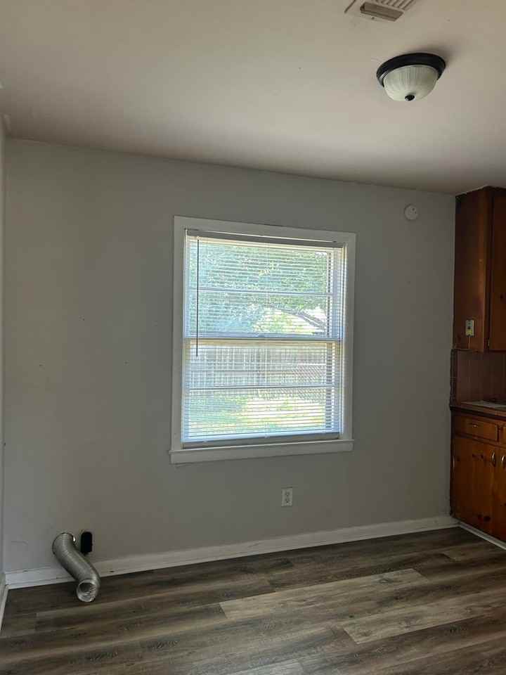 5816 White Settlement Rd - Photo 6 of 11