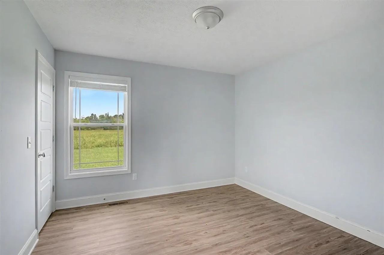 680 Northridge Dr - Photo 6 of 14