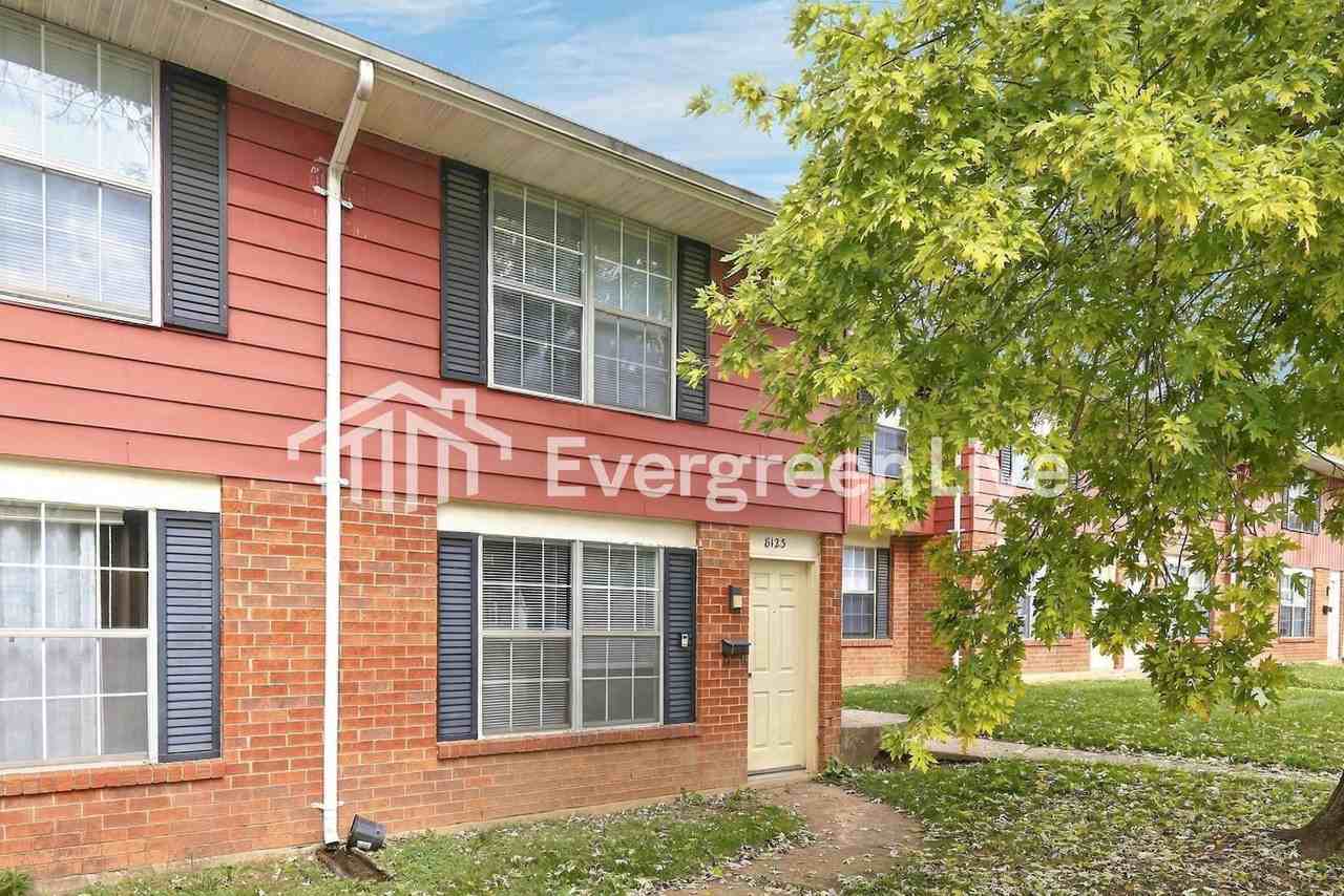 8123 Mount Aetna St - Photo 2 of 15