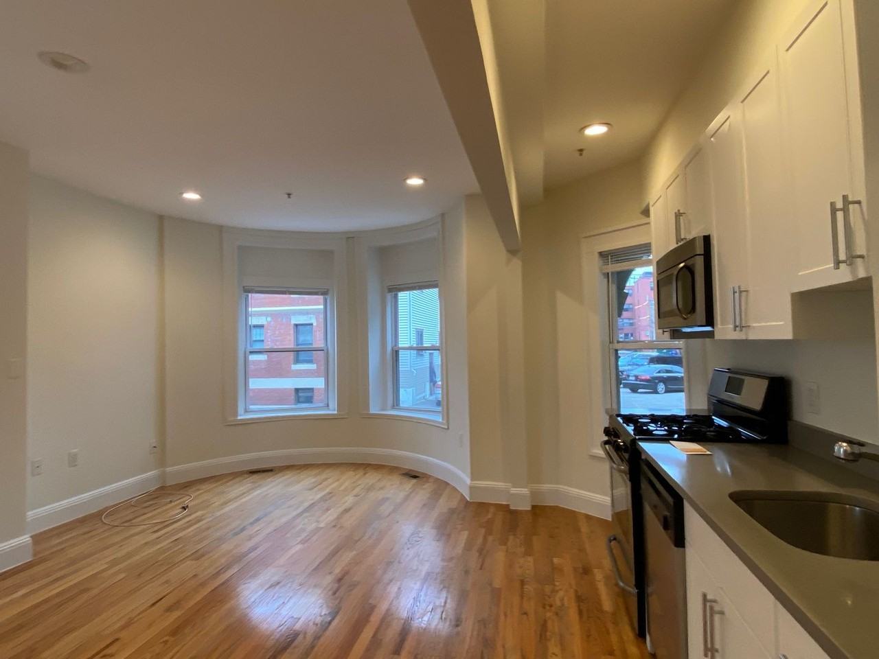 8 Brainerd Rd - Photo 3 of 11