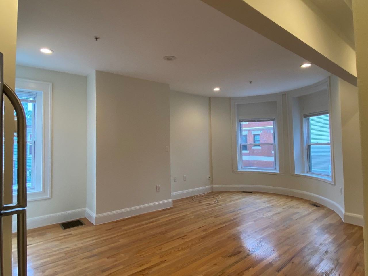 8 Brainerd Rd - Photo 5 of 11