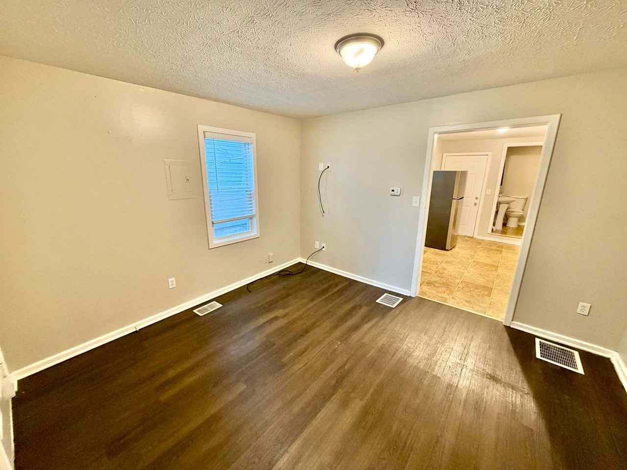 1349 S Preston St - Photo 3 of 10