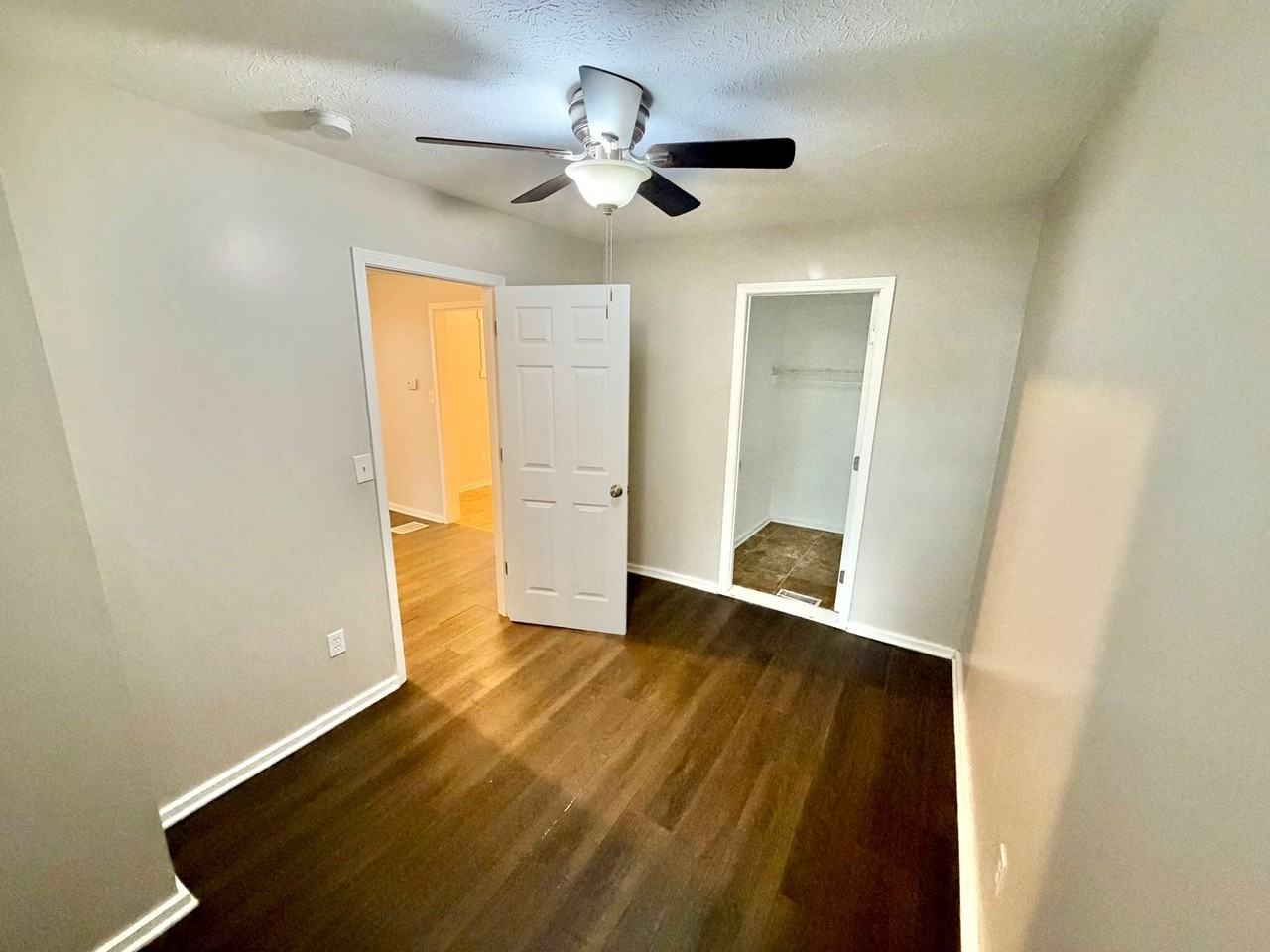 1349 S Preston St - Photo 5 of 10