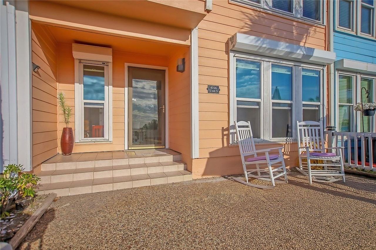 8316 Seawall Blvd #5 - Photo 4 of 28