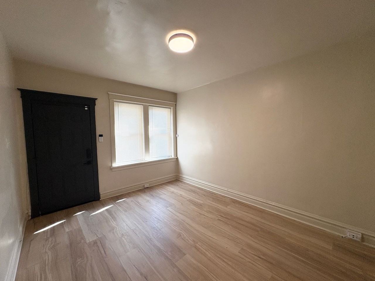 4521 Pennsylvania Ave - Photo 2 of 9