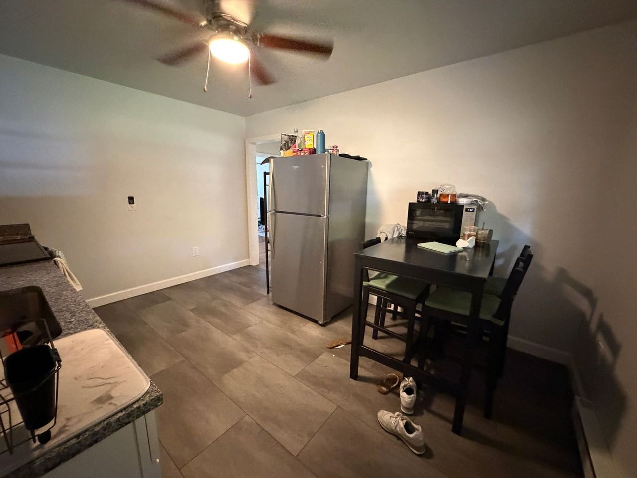 430 Roanoke St E - Photo 2 of 21
