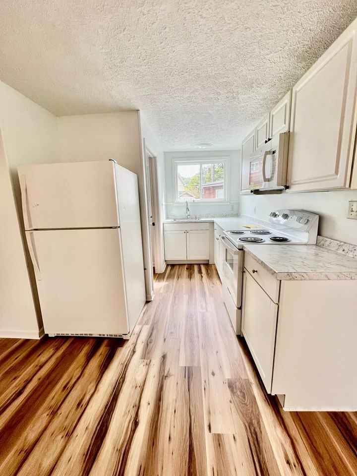 400 White Ave - Photo 7 of 16