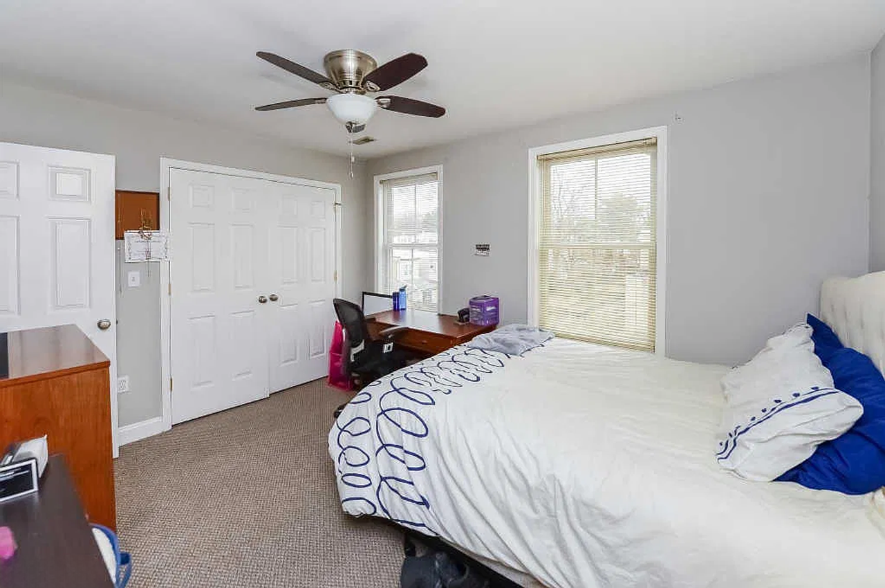 406 Leverington Ave #D - Photo 4 of 25