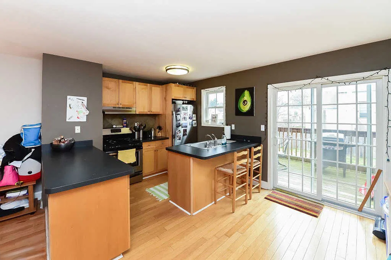 406 Leverington Ave #D - Photo 6 of 25