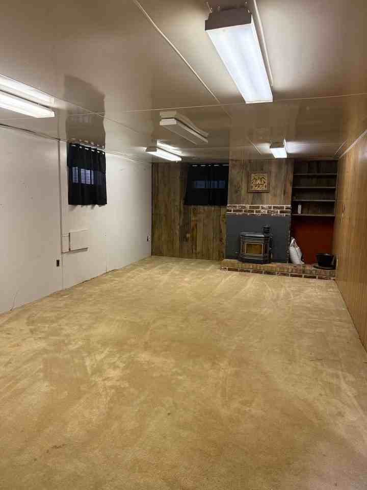 821 E 3rd St - Photo 5 of 13